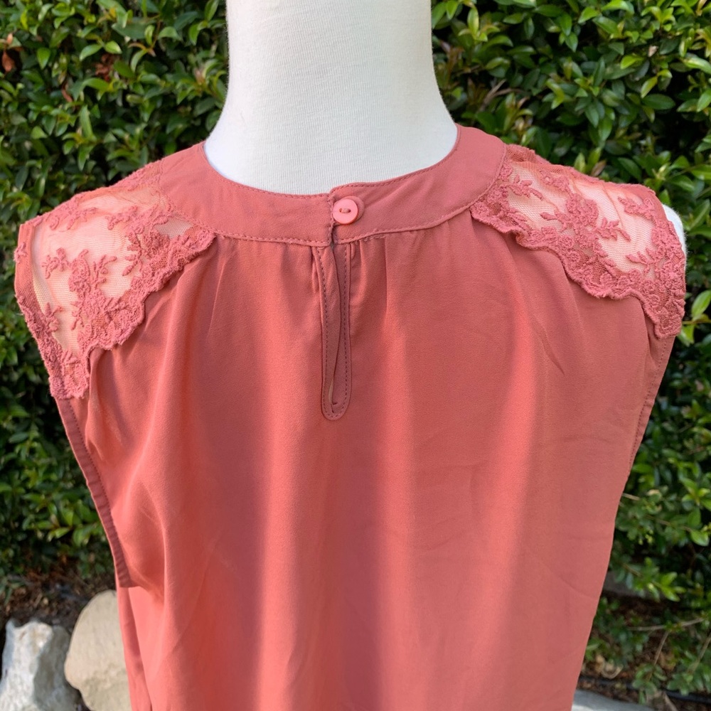 Blouse - Picture 4 of 4